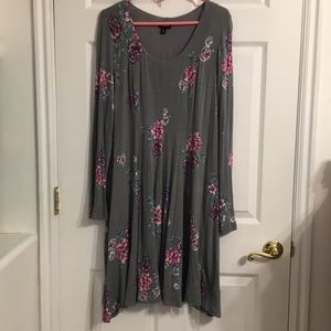 !!!EXCEPTING OFFERS!! Dress.grey.pink.torrid.2X